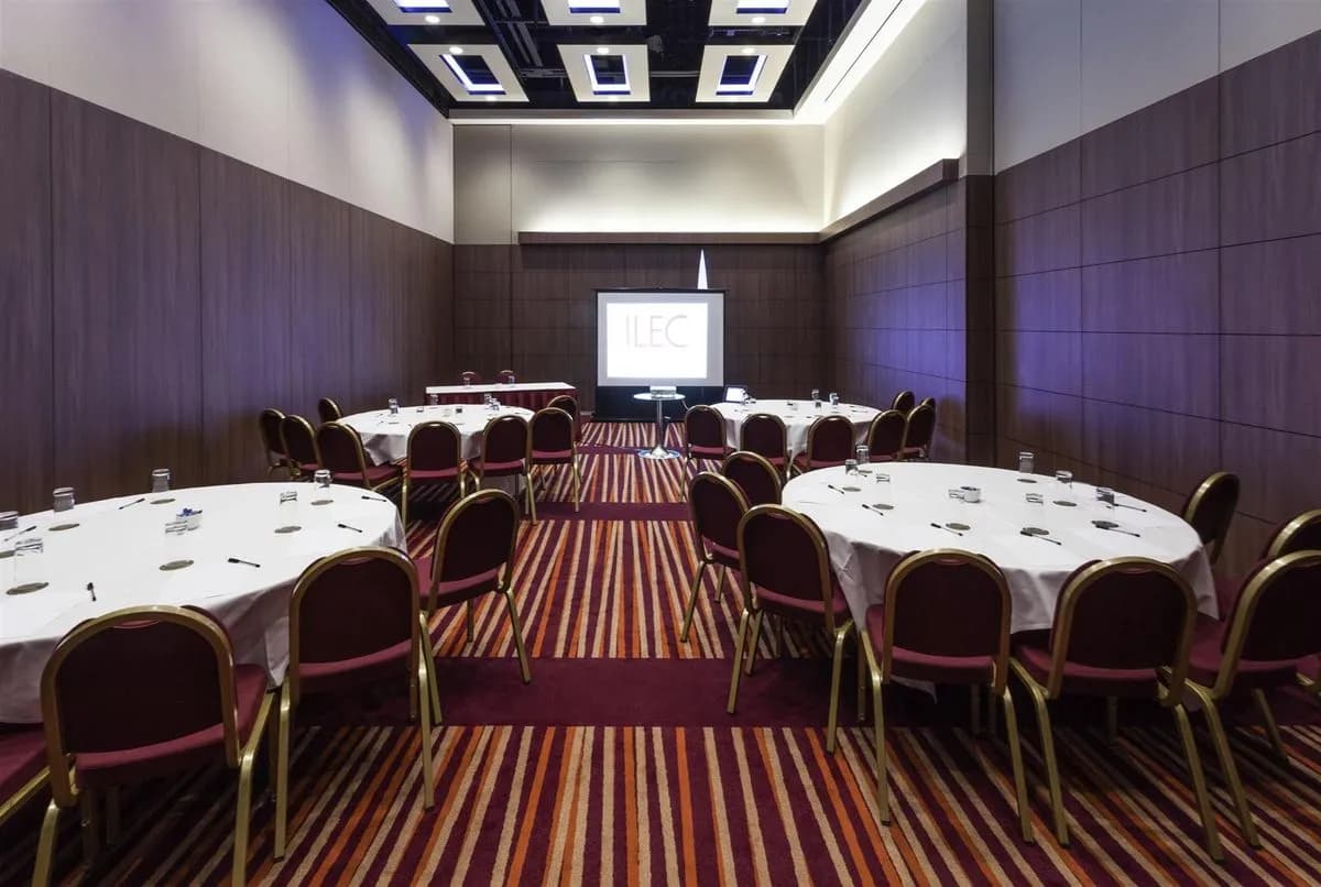London Suite 6 - Mercure London Earls Court Hotel & Conference Centre