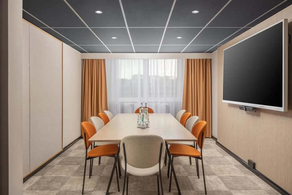 REGENTS PARK - Mercure London Earls Court Hotel & Conference Centre