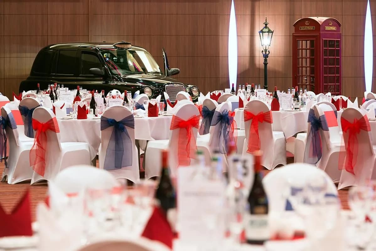 LONDON SUITE 7 OR 8 OR 9 - Mercure London Earls Court Hotel & Conference Centre