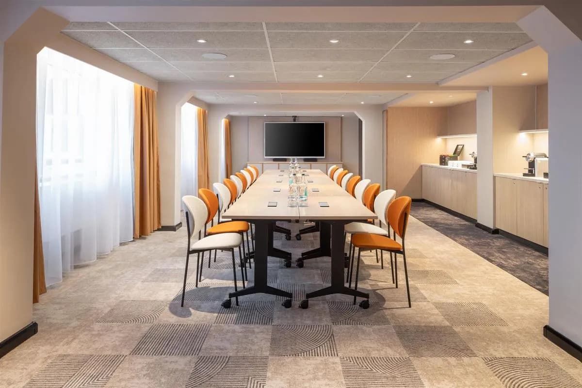 HYDE PARK - Mercure London Earls Court Hotel & Conference Centre