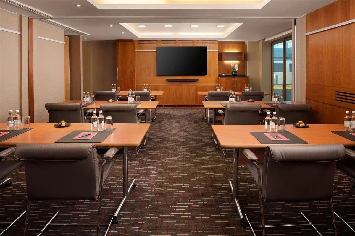 Melbourne 1 - Sofitel London Heathrow