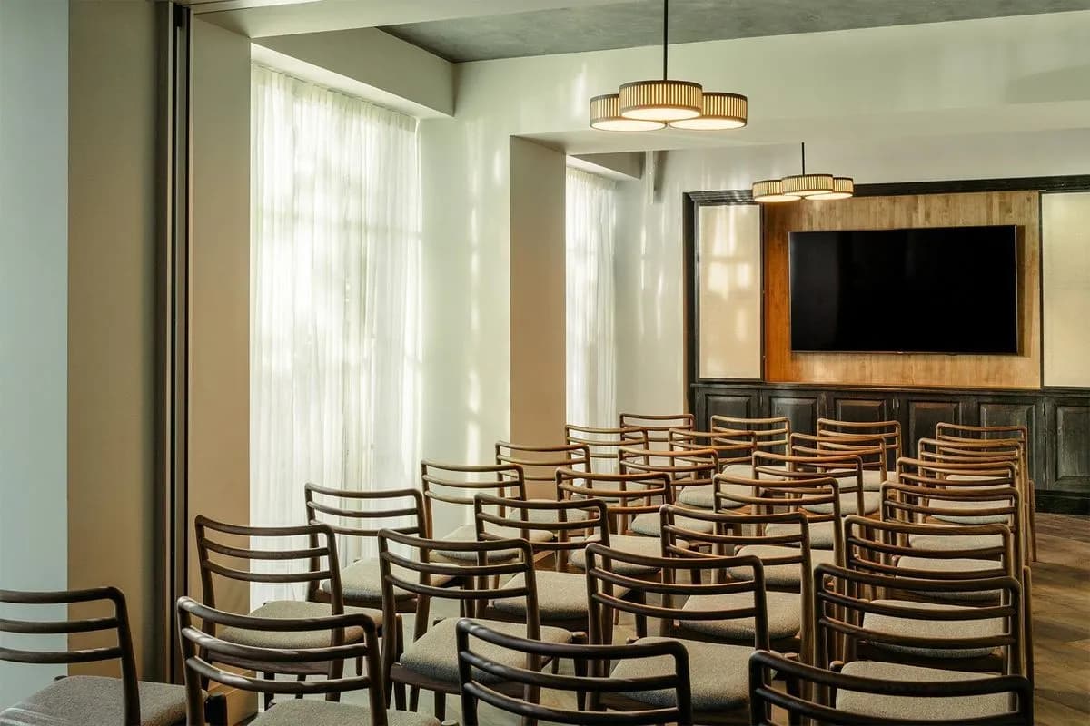 Dining & Living Room Combined - The Hoxton Southwark