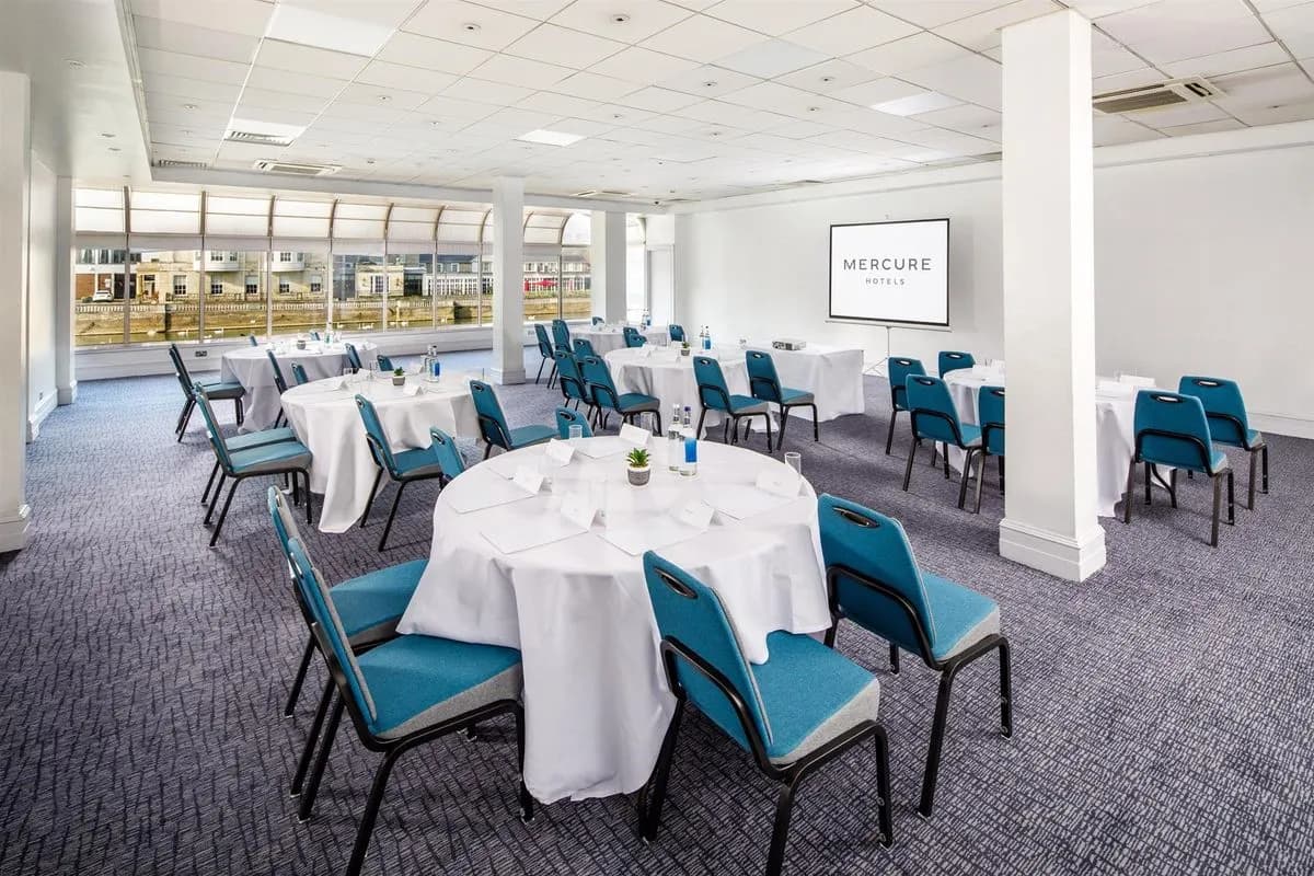 Pilgrim - Mercure Bedford Centre Hotel