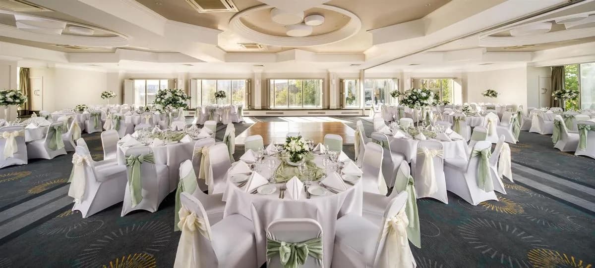 Abbey - Mercure Bedford Centre Hotel