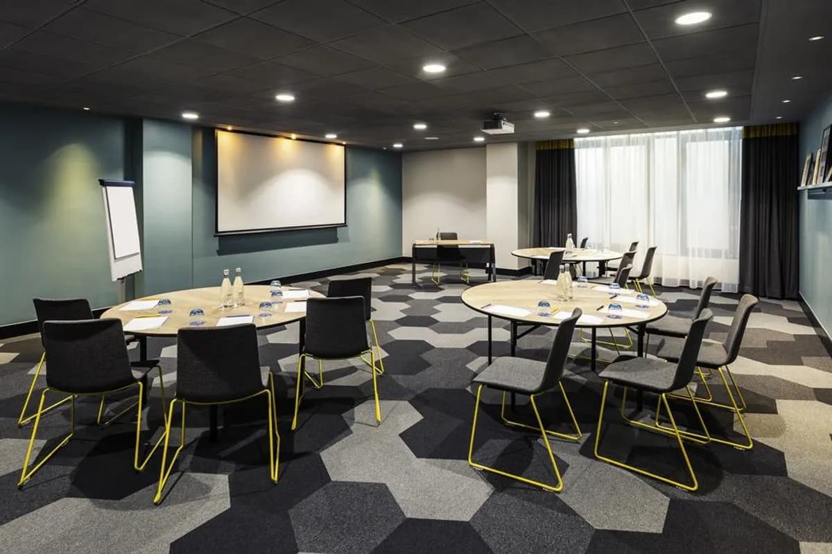 ALDGATE - Novotel London Tower Bridge Hotel