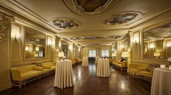 Domino - Hotel Café Royal