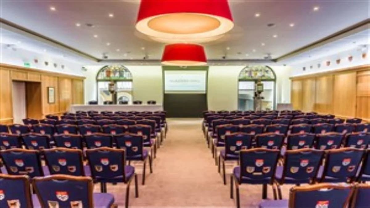 The Court Room and Library - Glaziers Hall