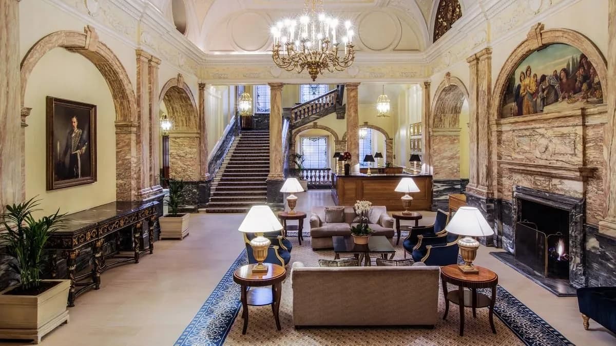 Ballroom Hall - The Landmark London