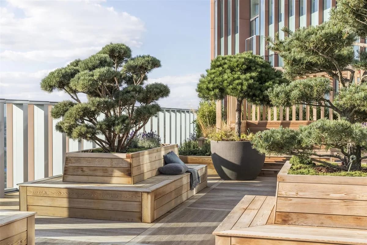 36th Floor Sky Terrace - The Stratford