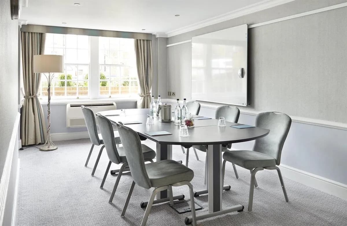 Ash - Richmond Hill Hotel