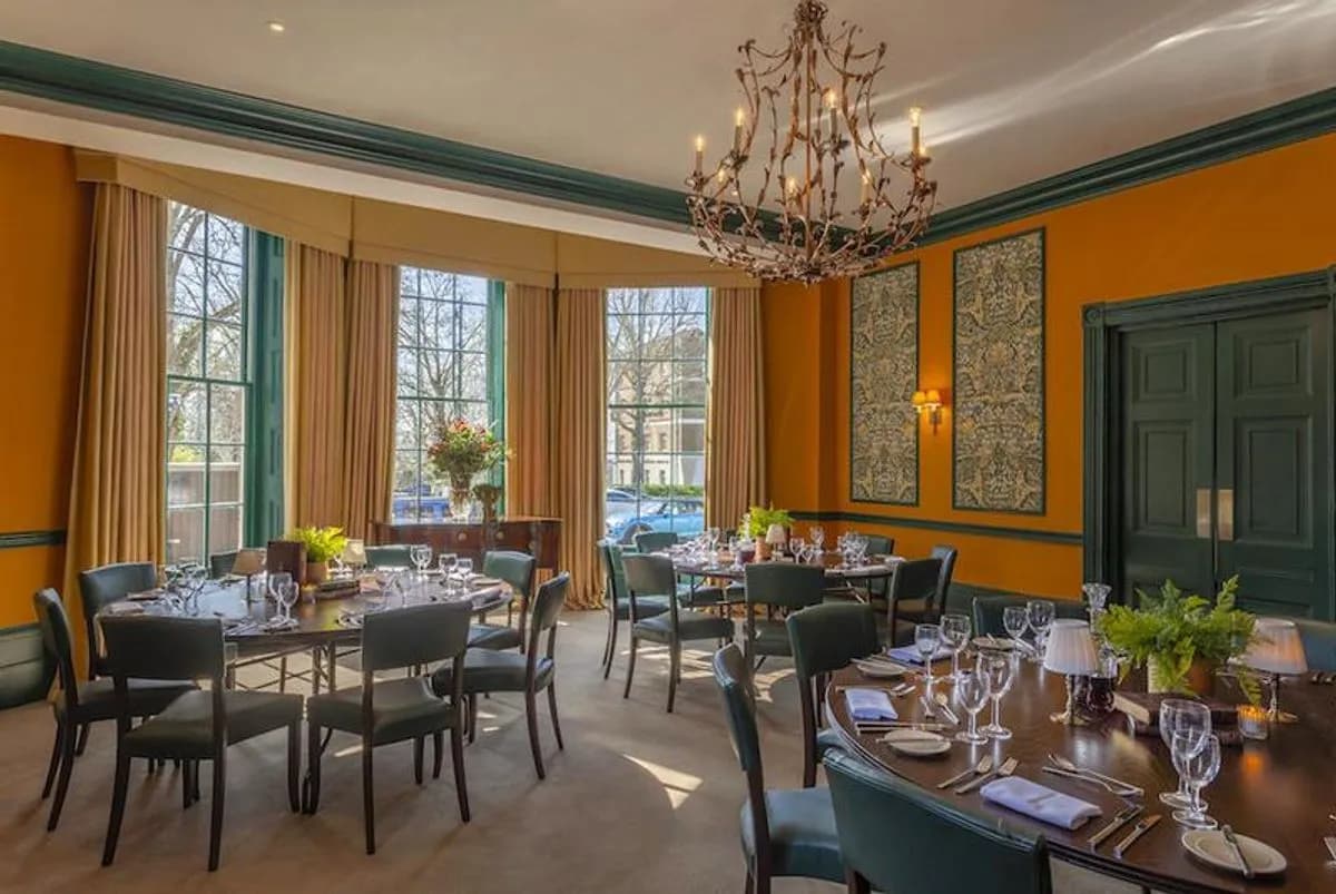 Queens - Richmond Hill Hotel