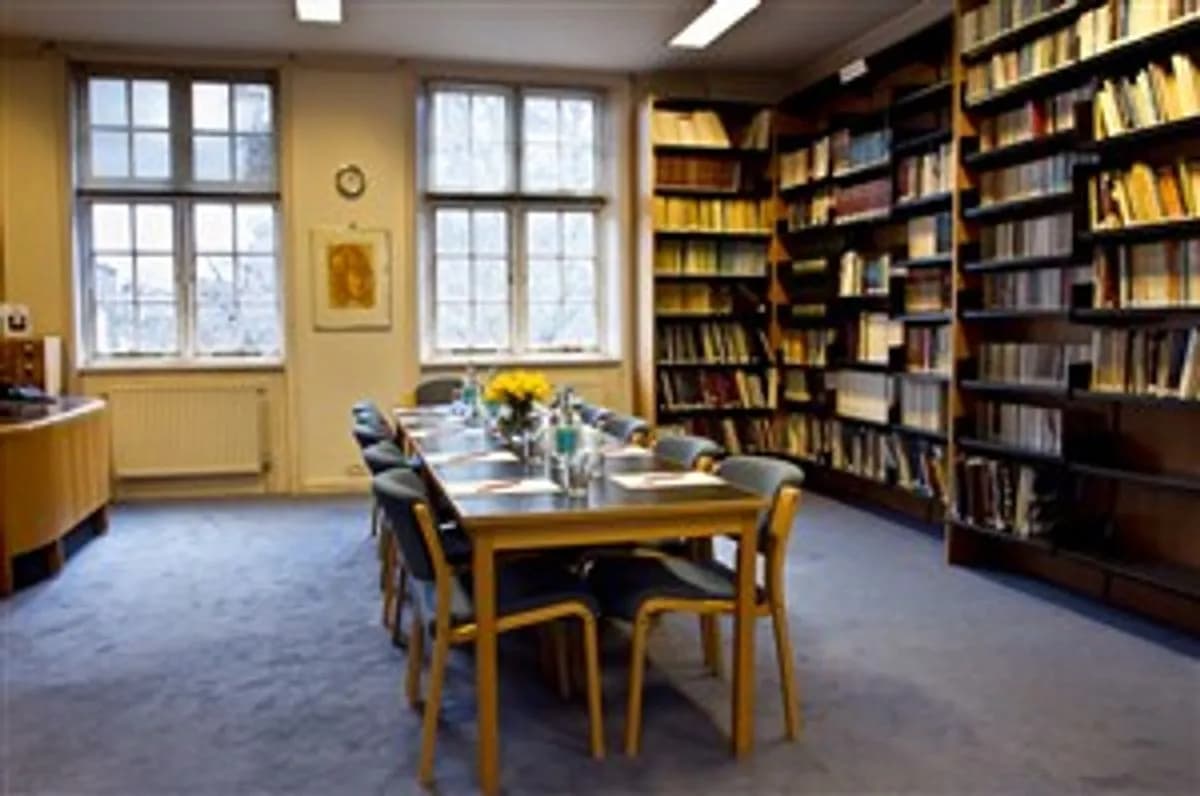 Library - The Hellenic Centre