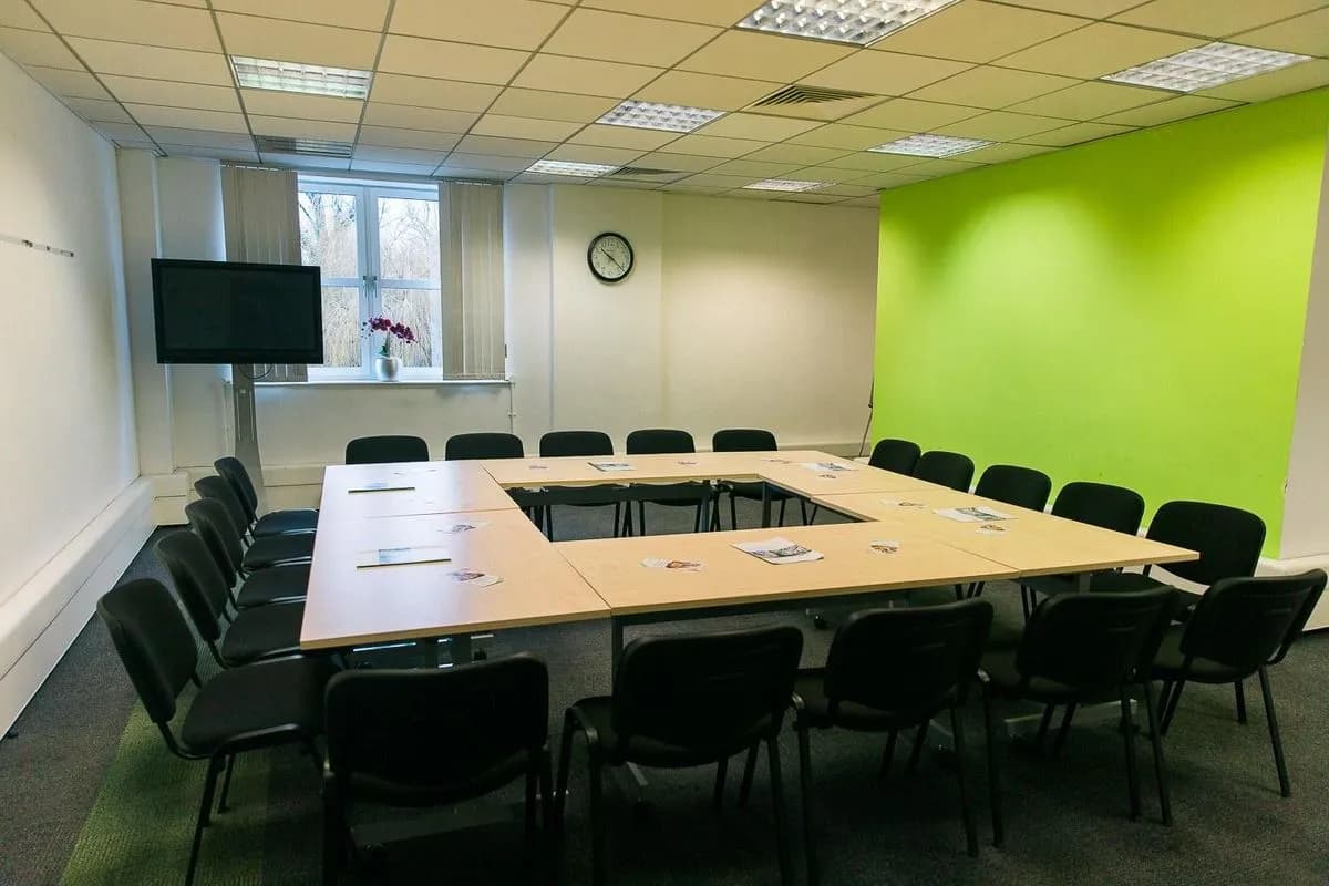 Seminar Room 4 - Resource for London