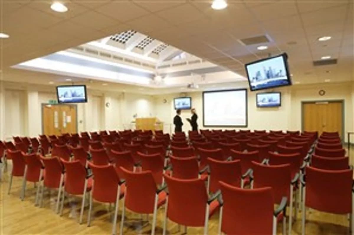 Oak Suite - W12 Conferences