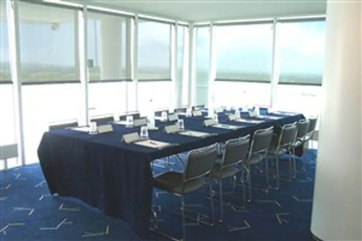 Double Box, Queens Stand - Epsom Downs Racecourse