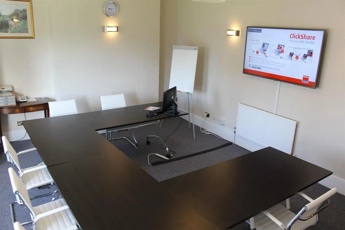 Manor 3 - CIM Business Centre