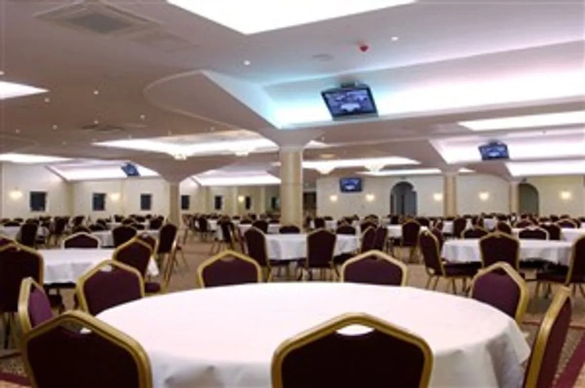 The Amber Room - The Auction House