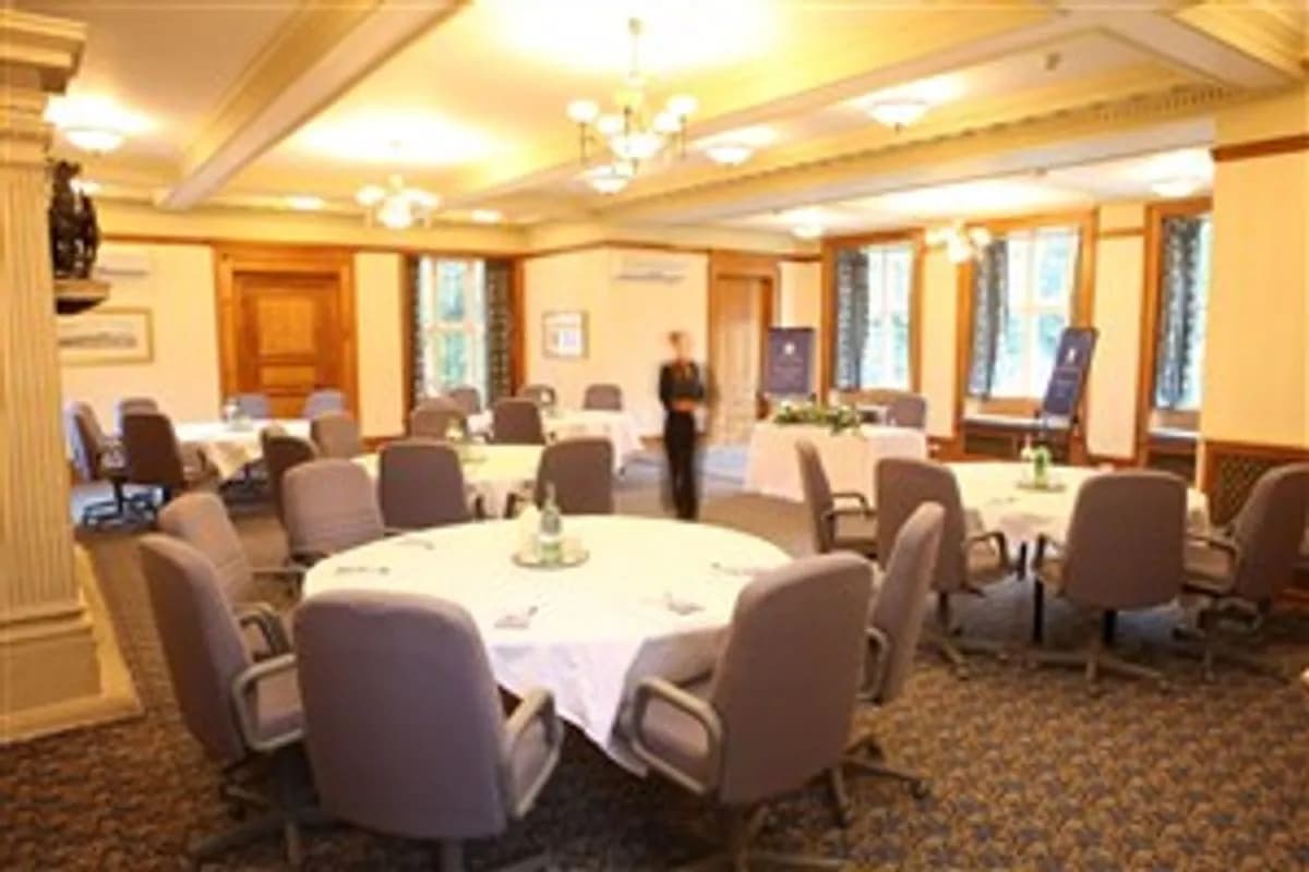 Lodge - Chartridge Conference Centre