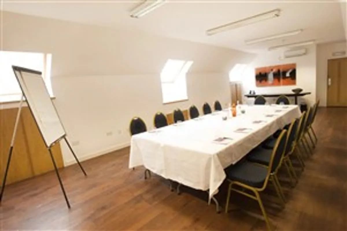 Room @ The Top - The Great Hallingbury Manor Hotel