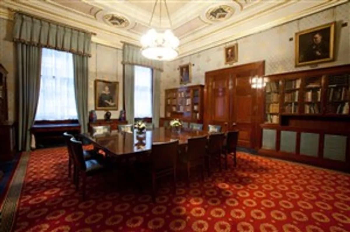 Library - Clothworkers" Hall