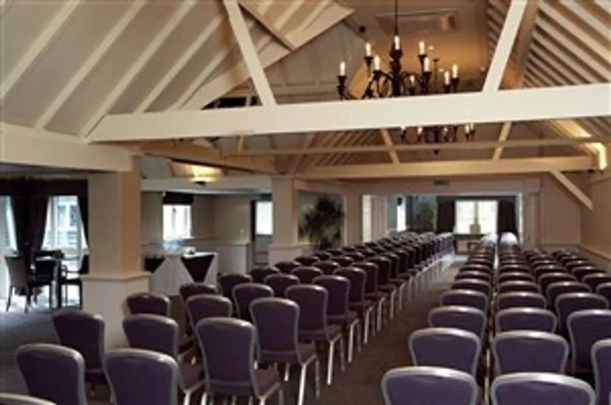 Clockhouse Suite - Rowhill Grange Hotel & Utopia Spa