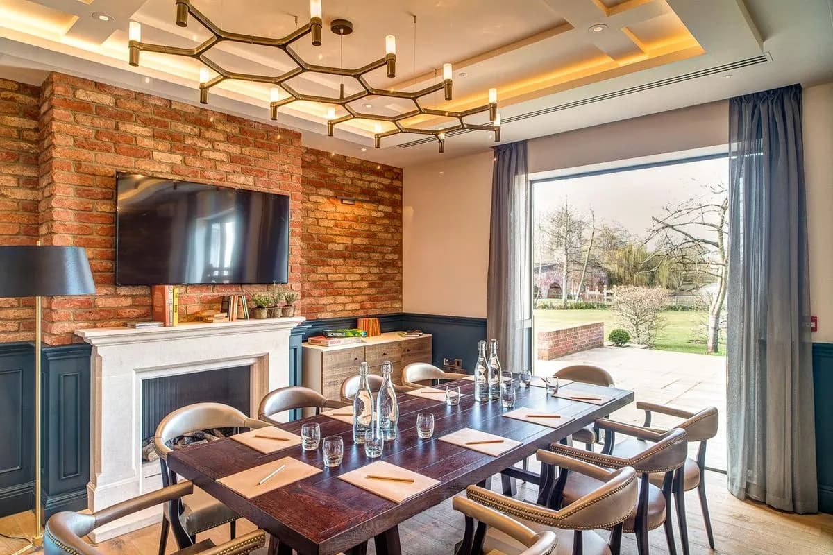 THE NOOK - The Great House at Sonning