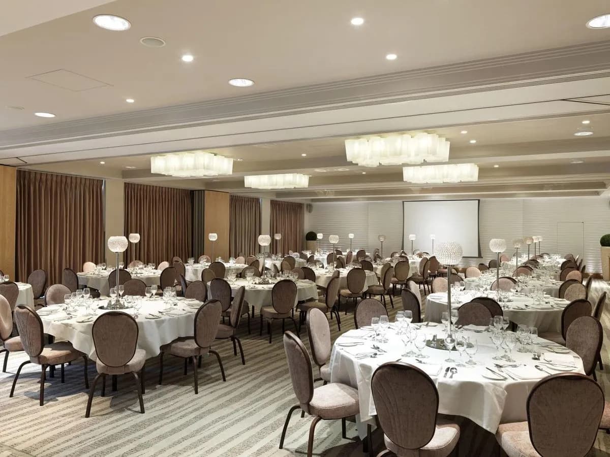 Grand Union Suite - Runnymede On Thames (Accommodation Only)
