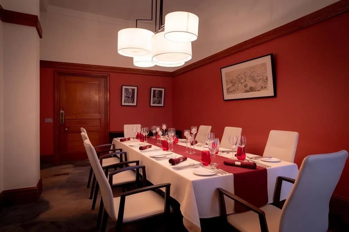 Beresford Pite - Heritage Room - 30 Euston Square