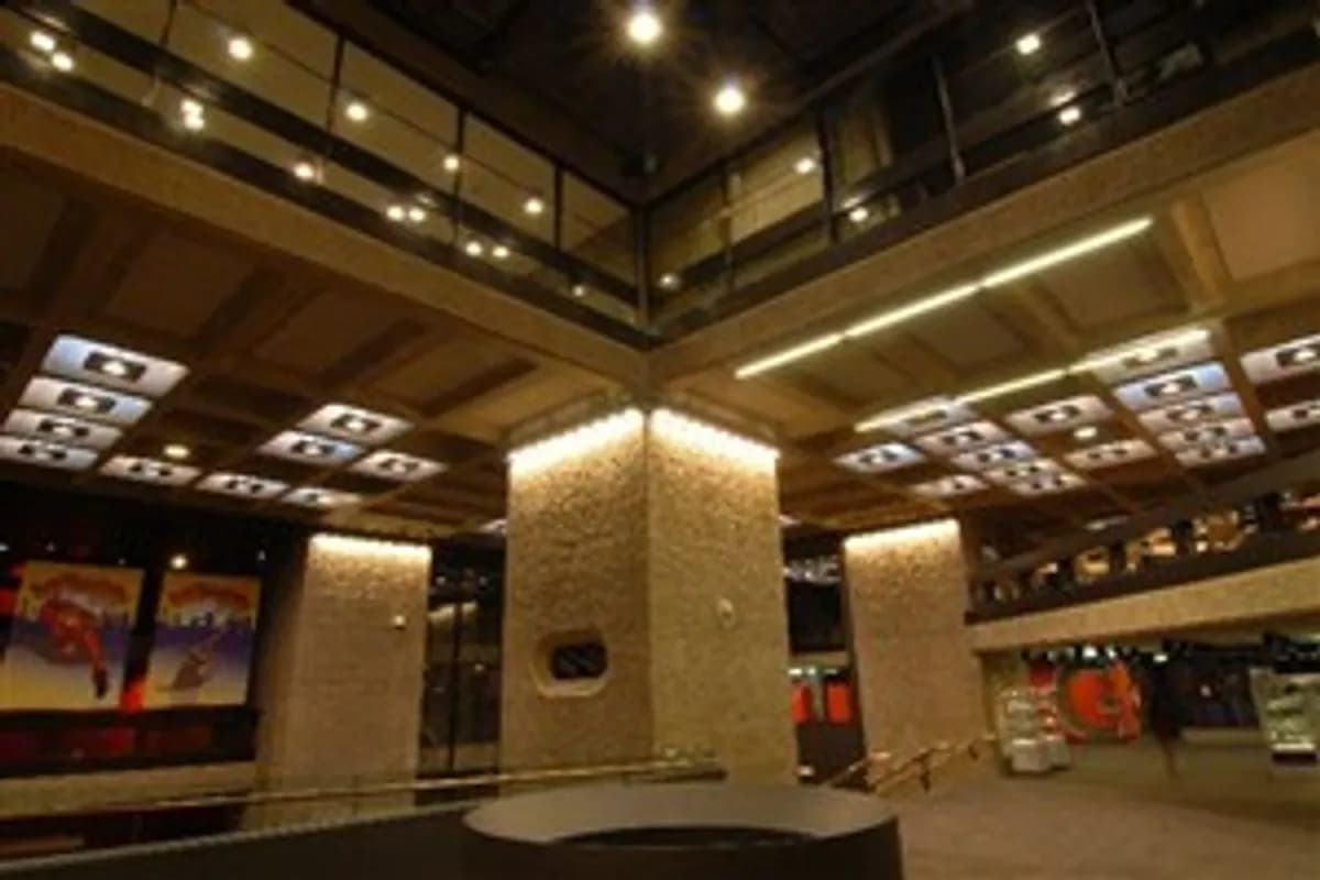 Ground Floor Foyer - Barbican Centre