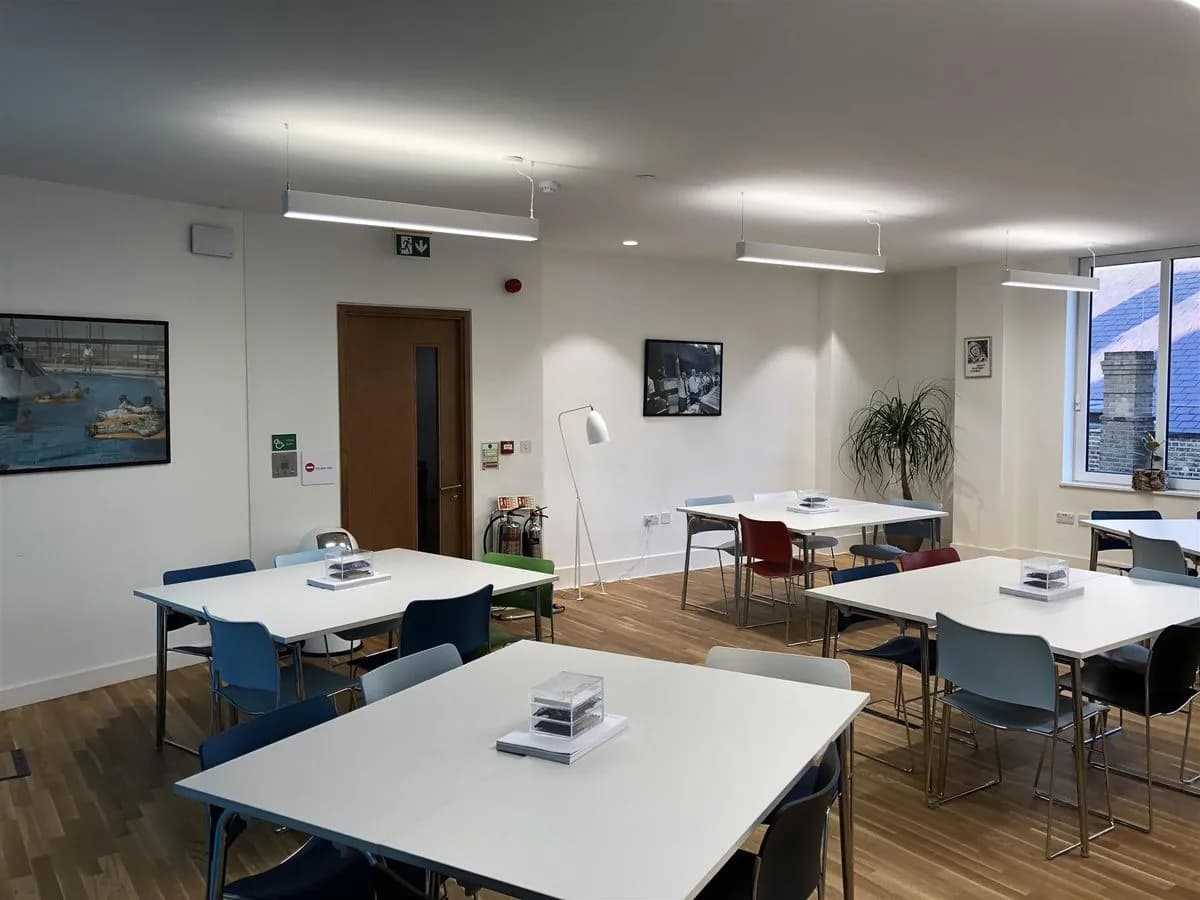 Armstrong - Wallacespace Spitalfield