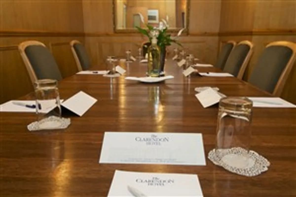 The Boardroom Suite - The Clarendon - Blackheath