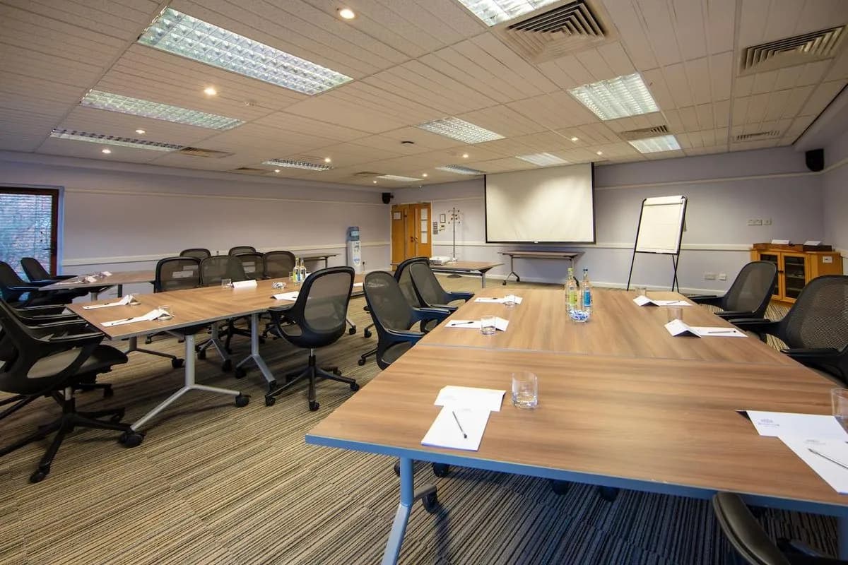 Wiltshire Suite - Warbrook House Hotel