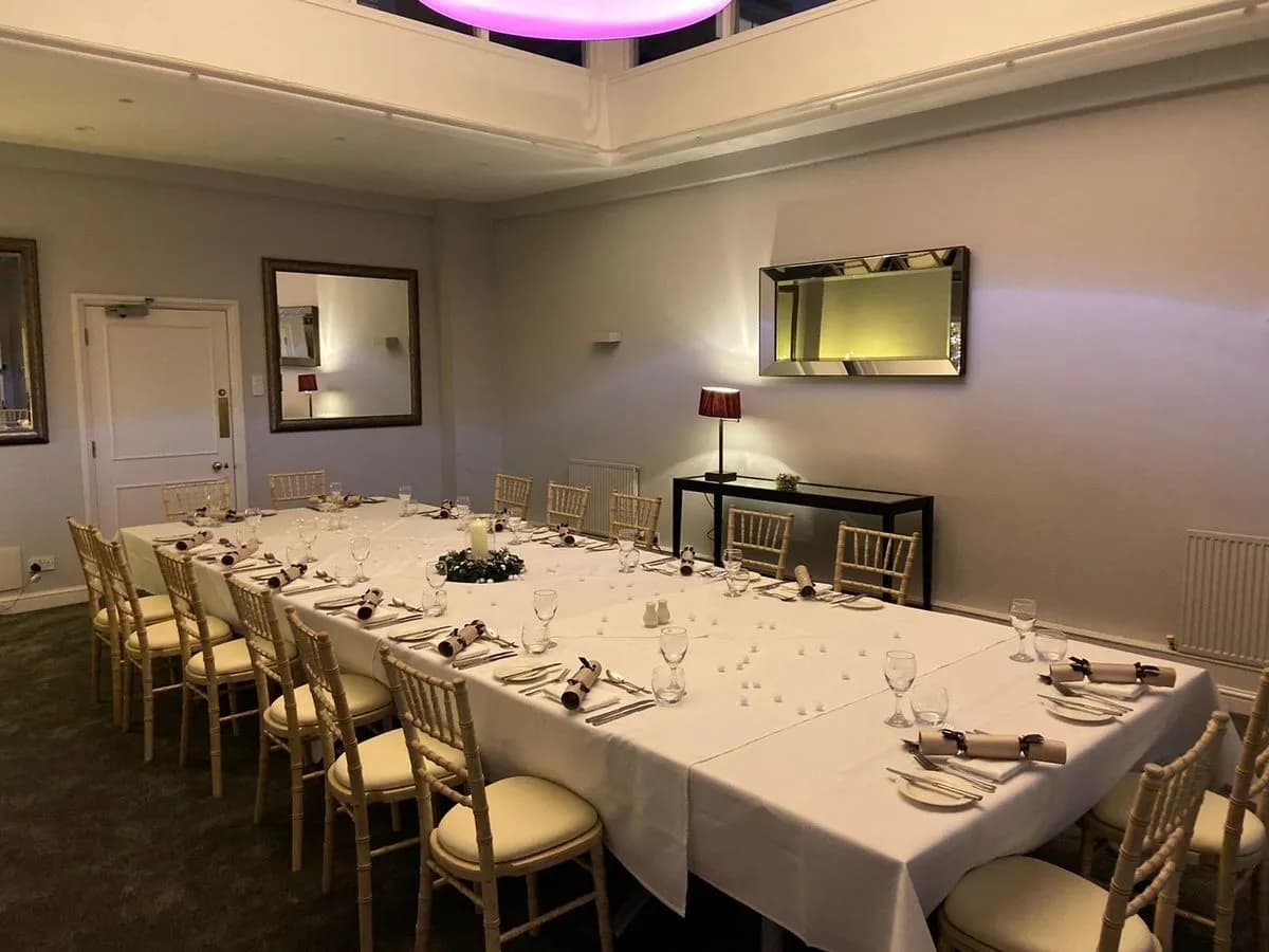 Wellington - Warbrook House Hotel