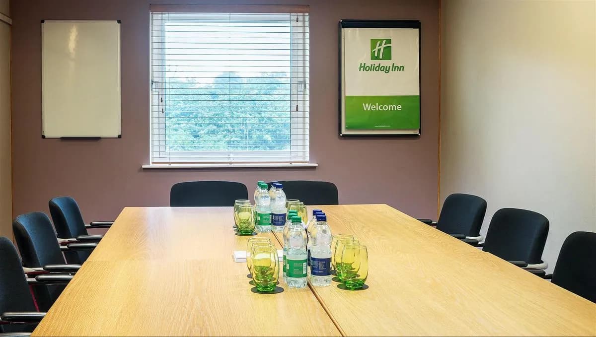 Camellia Suite - Holiday Inn London - Brent Cross