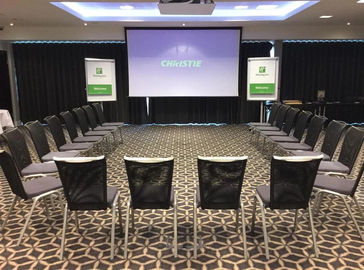 Britannia Carvair - Holiday Inn Southend