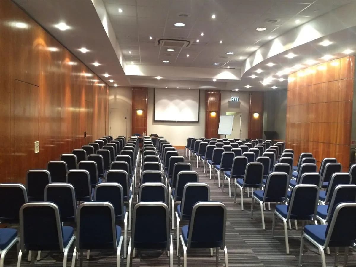 Cambridge Suite - Holiday Inn London - Regent's Park