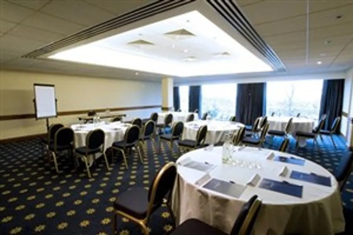 Ascot Suite - Holiday Inn London - Wembley