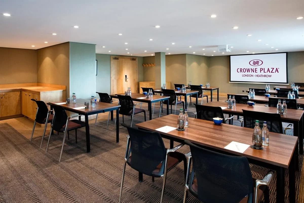Training Room 4 - Crowne Plaza London Heathrow