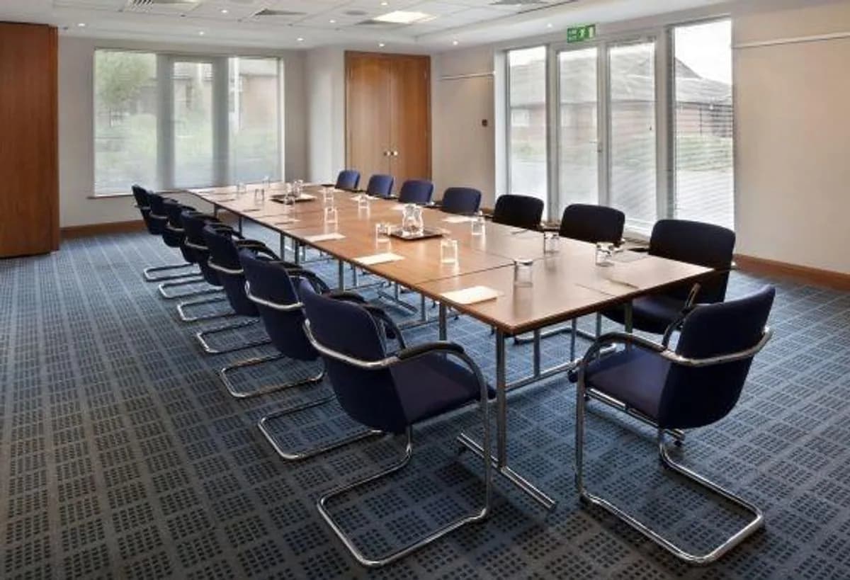 Onslow Suite - Holiday Inn Guildford