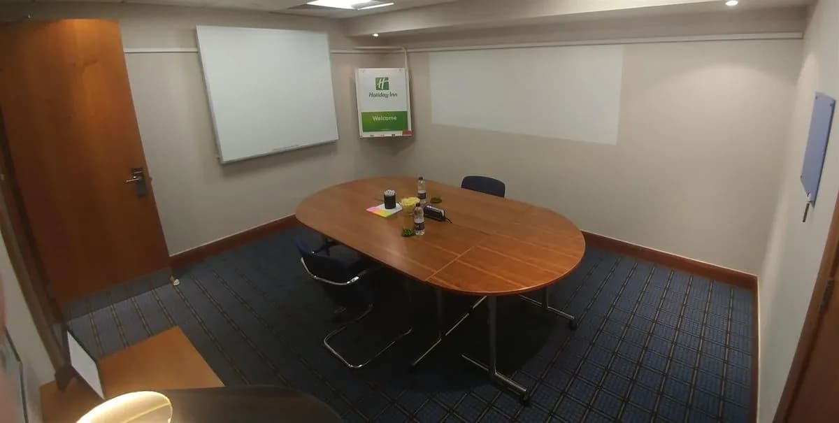 The Puttenham Suite - Holiday Inn Guildford