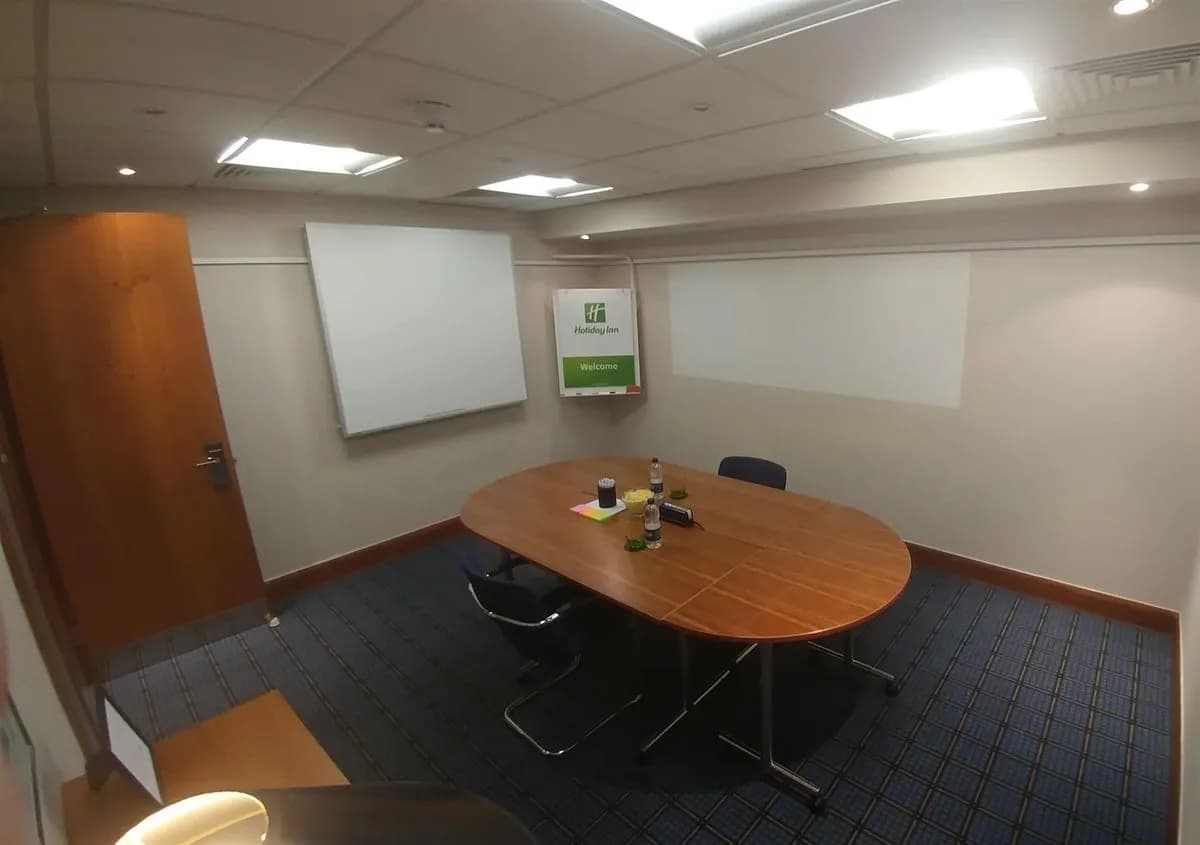 Shalford Suite - Holiday Inn Guildford