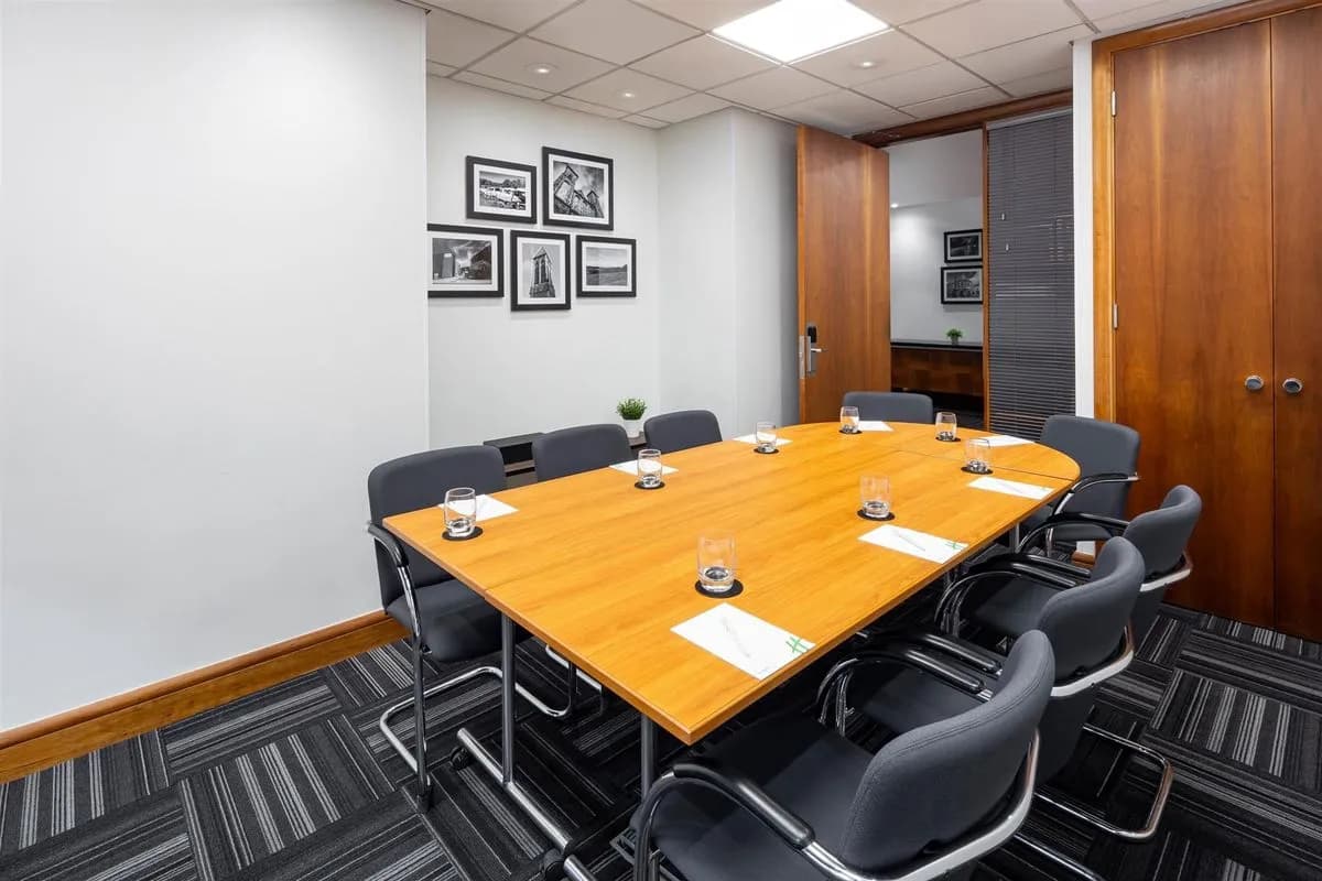 Bradenham - Holiday Inn High Wycombe M40, Jct. 4