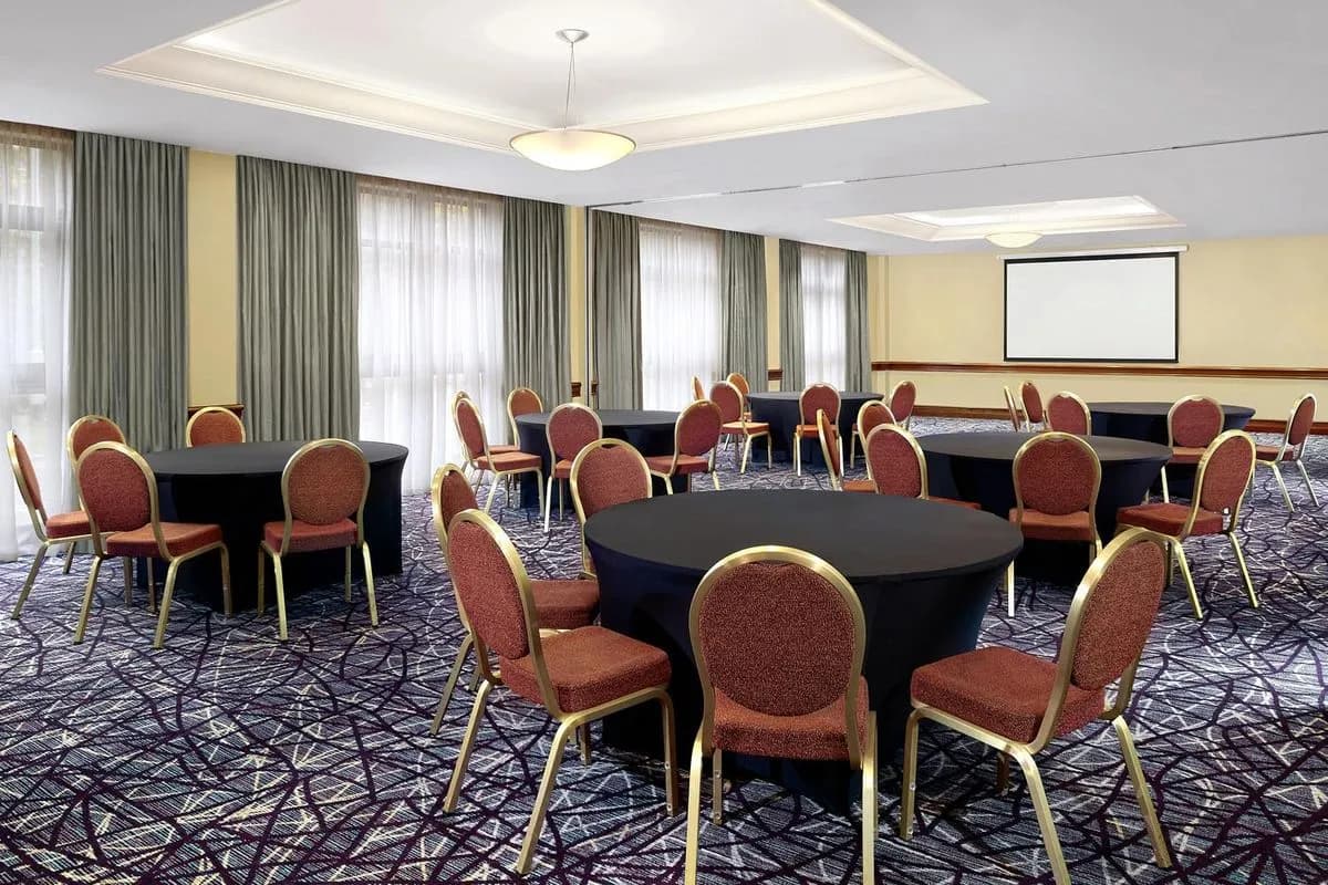 ATLANTIC SUITE - Sheraton Skyline Hotel London Heathrow