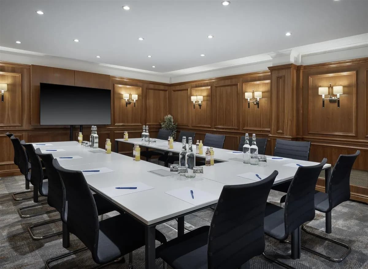 Windsor Room - Delta Hotels Heathrow Windsor (Newly Refurbished)