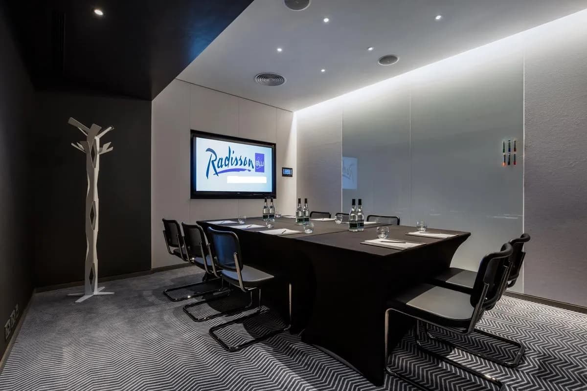 Private Room 5 - Radisson Blu Hotel, London Mercer Street