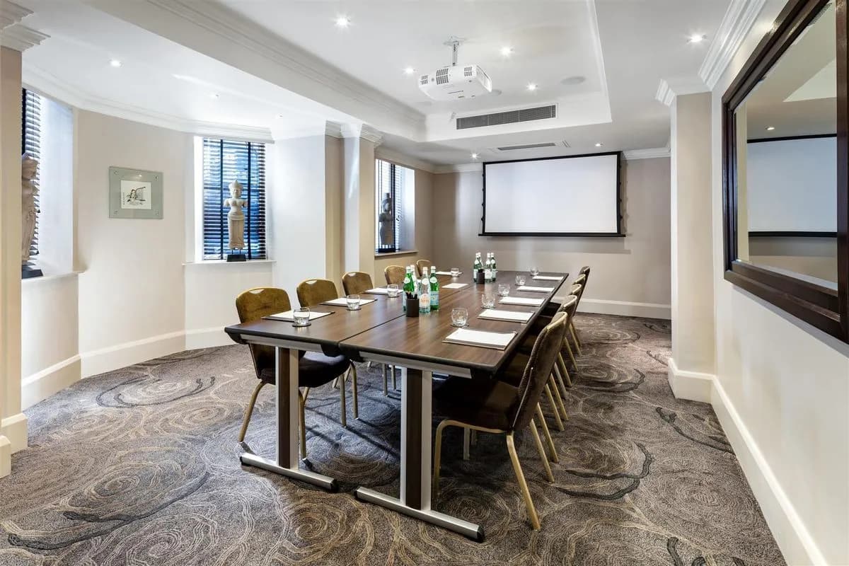 Private Room 15 - Radisson Blu Hotel, London Tottenham Court Road