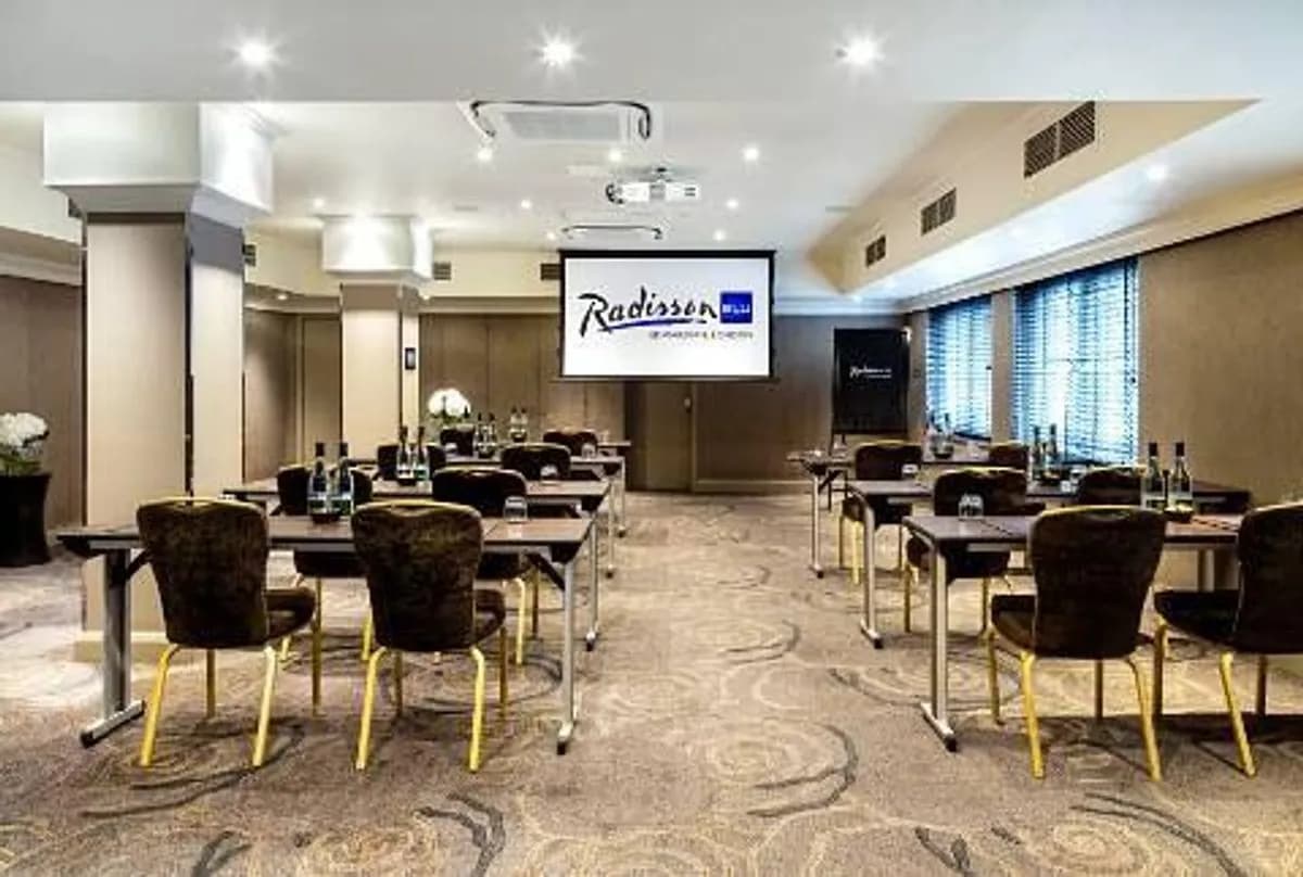 Private Room 10 - Radisson Blu Hotel, London Tottenham Court Road