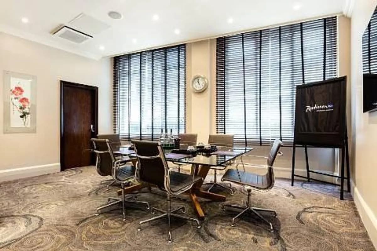 Private Room 8 - Radisson Blu Hotel, London Tottenham Court Road