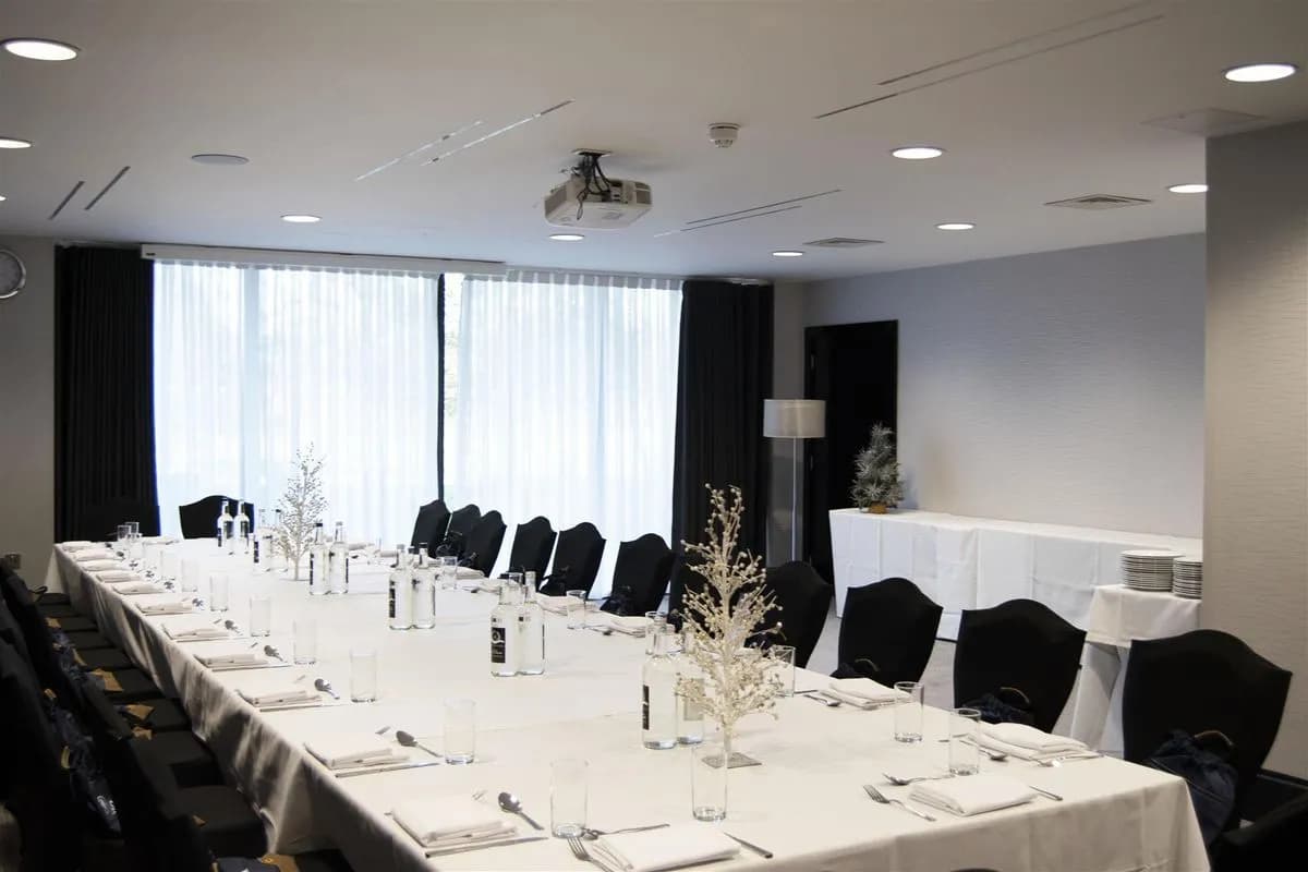 Duke's 2 - Hilton London Syon Park
