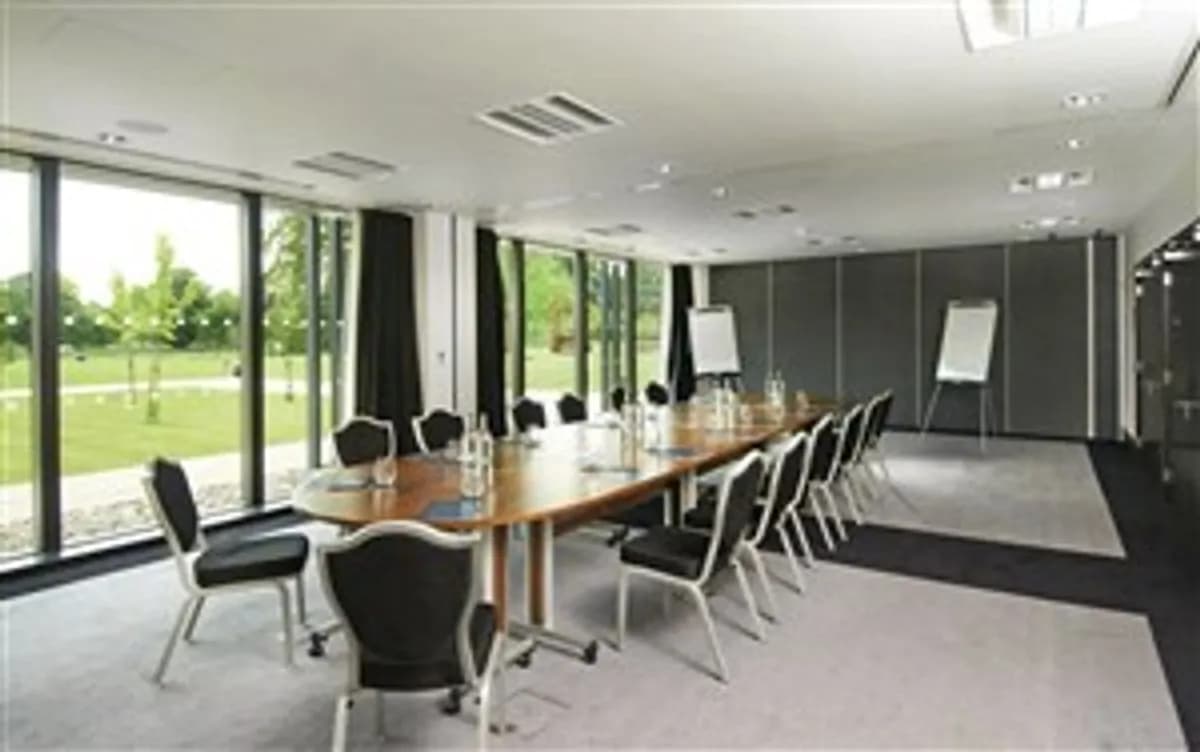 Empire 1 - Hilton London Syon Park